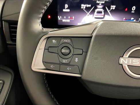 Used 2026 Nissan Sentra SV w/ SV Convenience Package FWD image 11