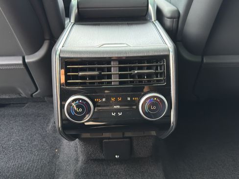 Used 2023 Land Rover Range Rover Long Wheelbase First Edition AWD/4WD image 41