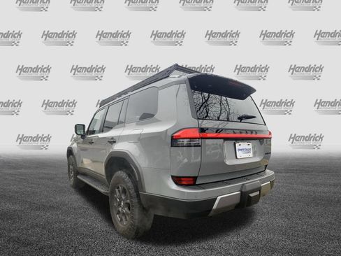 Certified 2025 Lexus GX 550 image 8