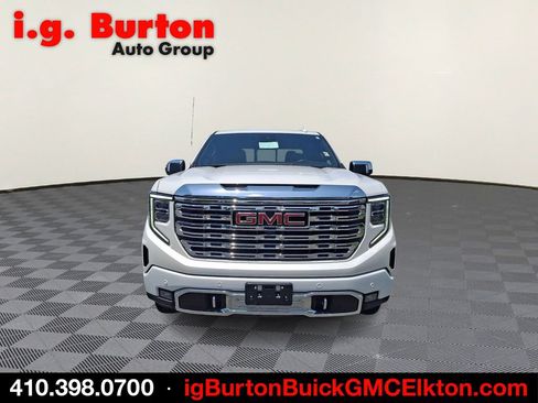 Used 2022 GMC Sierra 1500 Denali AWD/4WD image 2