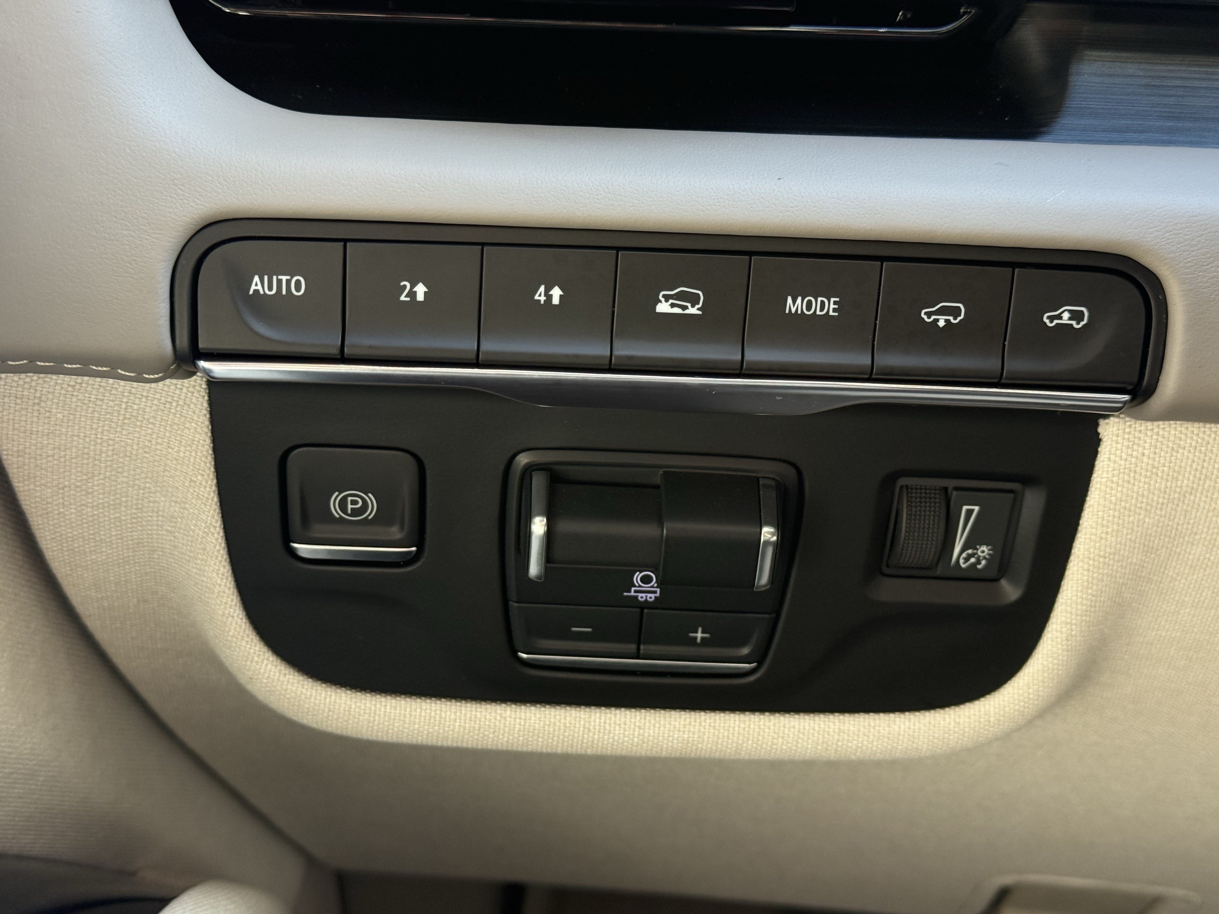 Used 2024 Cadillac Escalade Sport Platinum AWD/4WD image 28