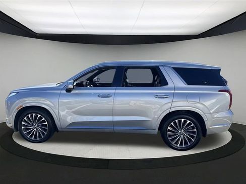 Used 2023 Hyundai Palisade Calligraphy w/ Cargo Package image 11