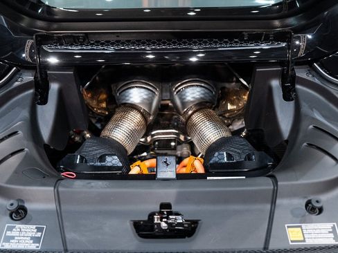 Used 2023 Ferrari 296 GTS image 13