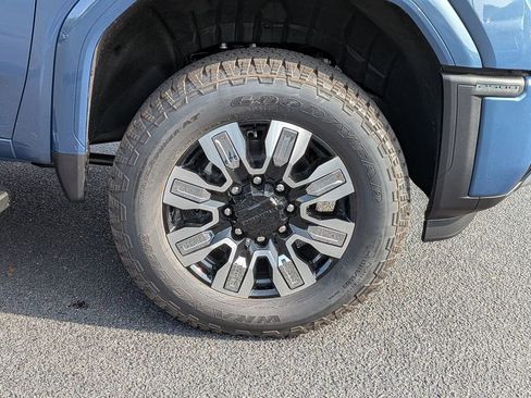 New 2026 GMC Sierra 2500 Denali w/ Denali Reserve Package image 12