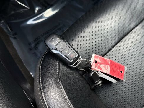 Used 2017 Ford Mustang Premium RWD image 42