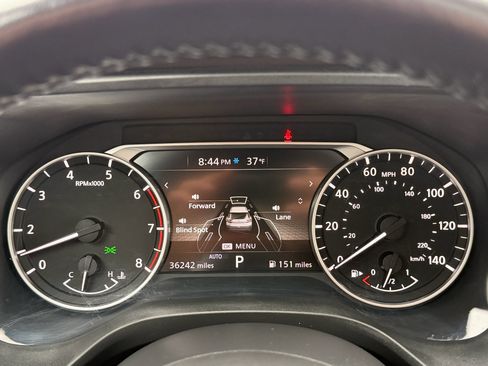 Used 2022 Nissan Rogue SV w/ SV Premium Package image 13