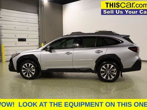 Used 2024 Subaru Outback Touring AWD/4WD image 6