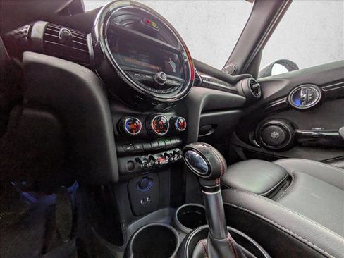 Used 2019 MINI Cooper S image 12