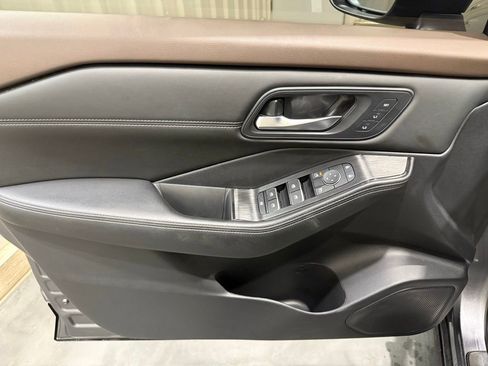 Used 2023 Nissan Rogue SL w/ SL Premium Package AWD/4WD image 5