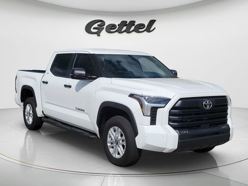 Used 2025 Toyota Tundra SR5 w/ SR5 Convenience Package image 2