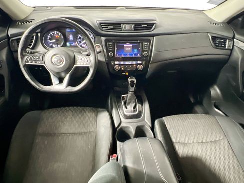 Used 2018 Nissan Rogue SV image 28