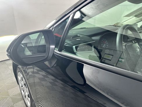 Used 2025 Toyota Corolla LE image 10