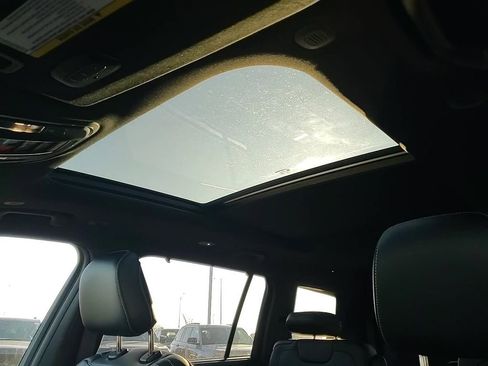 New 2025 Jeep Grand Cherokee L Limited w/ Luxury Tech Group II image 19