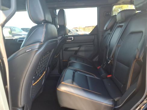 Certified 2024 Ford Bronco Badlands image 17