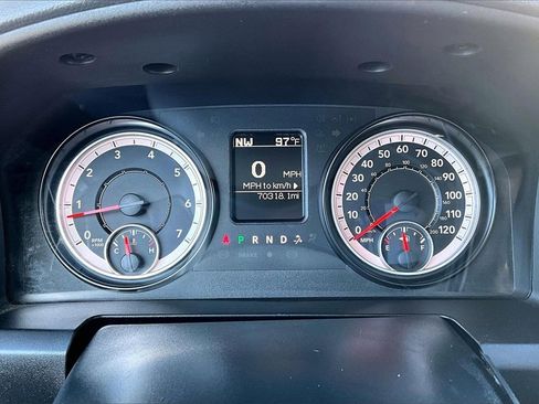 Used 2016 RAM 2500 Tradesman w/ Chrome Appearance Group image 22