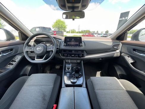 Used 2023 Nissan Rogue SV AWD/4WD image 28