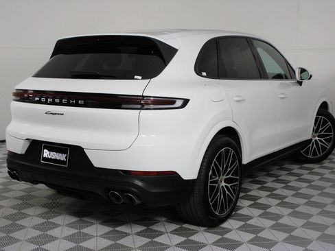Certified 2024 Porsche Cayenne AWD/4WD image 7