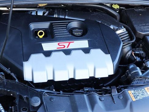 Used 2014 Ford Focus ST image 56