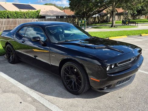 Certified 2015 Dodge Challenger R/T Plus image 23