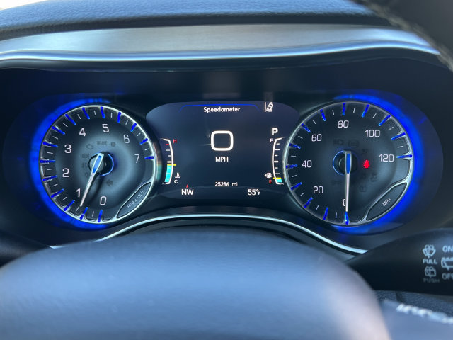 Used 2023 Chrysler Pacifica Limited w/ Uconnect Theater Family Group AWD/4WD image 24