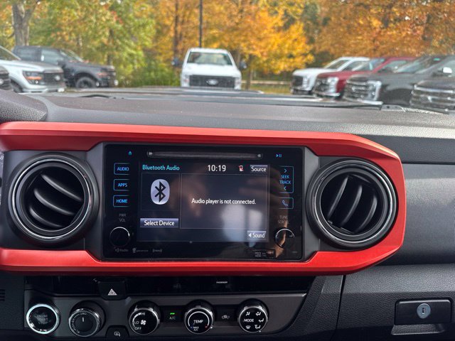 Used 2016 Toyota Tacoma TRD Sport w/ Towing Package AWD/4WD image 18