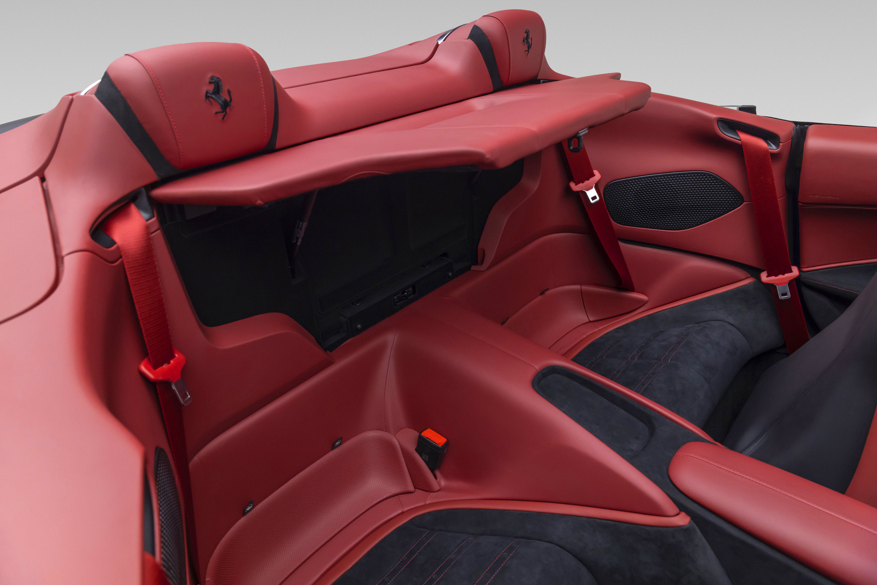 Certified 2024 Ferrari Roma Spider RWD image 58