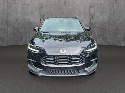 Used 2023 Honda HR-V Sport image 2