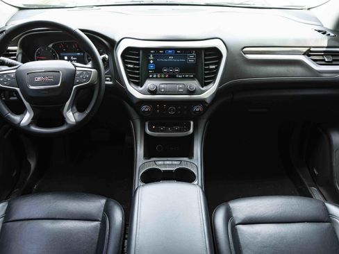 Used 2023 GMC Acadia SLT image 27