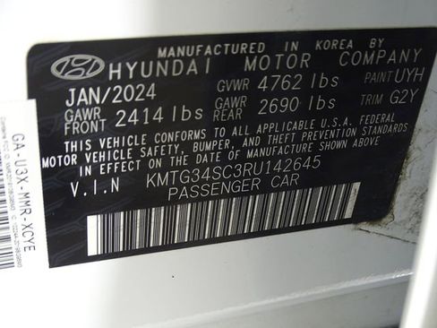 Used 2024 Genesis G70 2.5T image 22