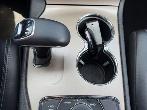 Used 2014 Jeep Grand Cherokee Limited AWD/4WD image 23