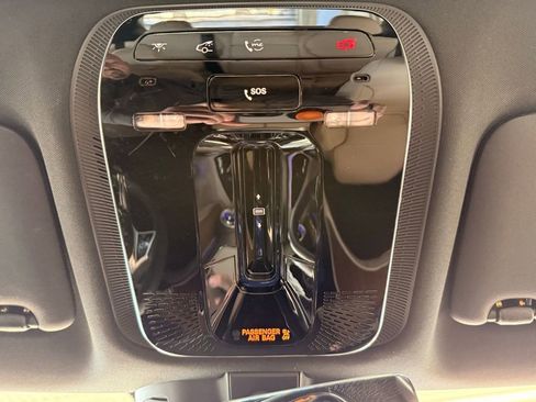 Used 2023 Mercedes-Benz C 300 4MATIC Sedan w/ Exclusive Trim Package image 22