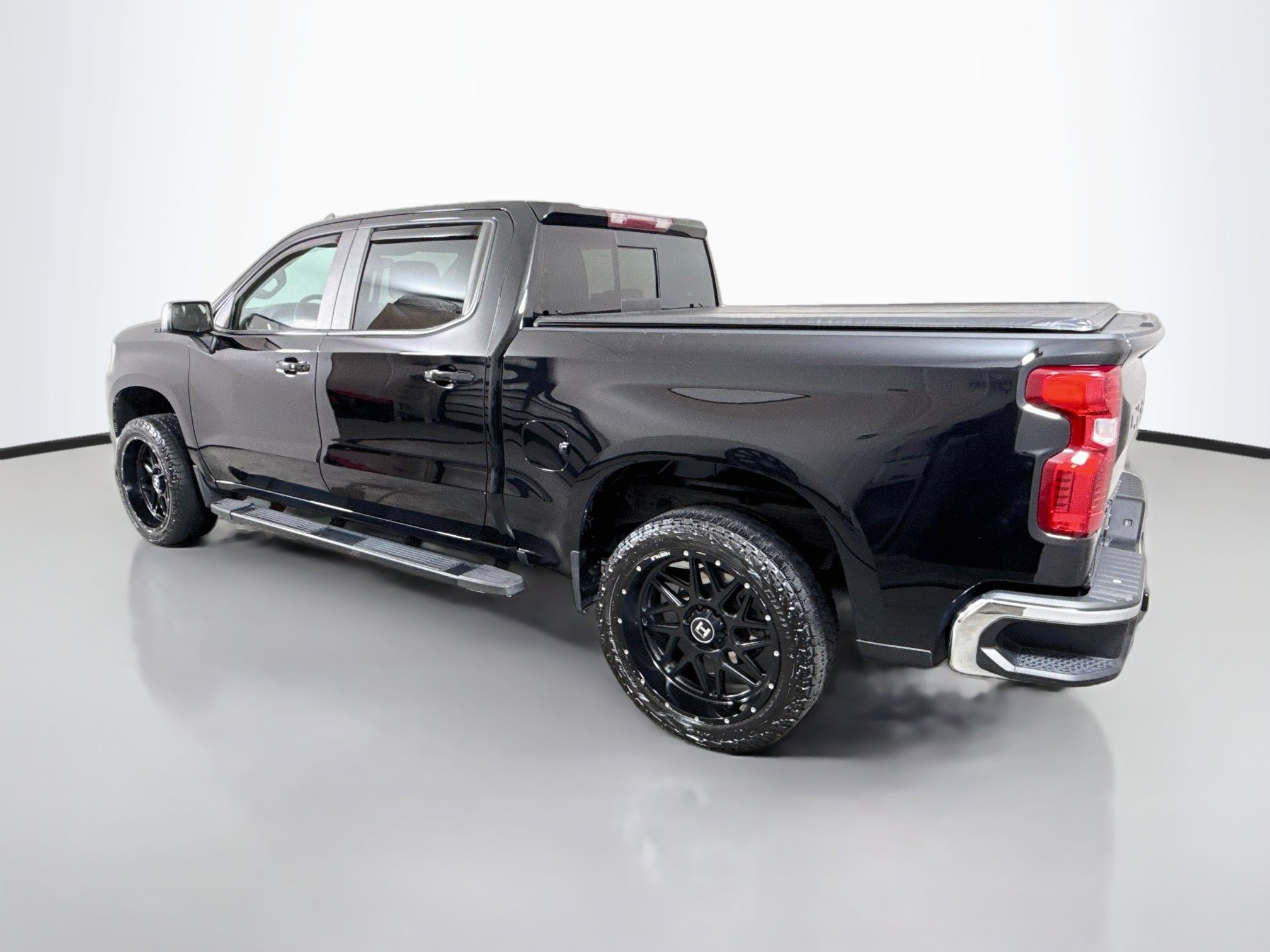Used 2020 Chevrolet Silverado 1500 LT w/ All-Star Edition AWD/4WD image 5