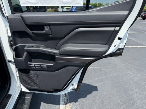New 2026 Toyota 4Runner 4WD image 38