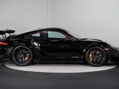 Used 2019 Porsche 911 GT2 RS RWD image 10