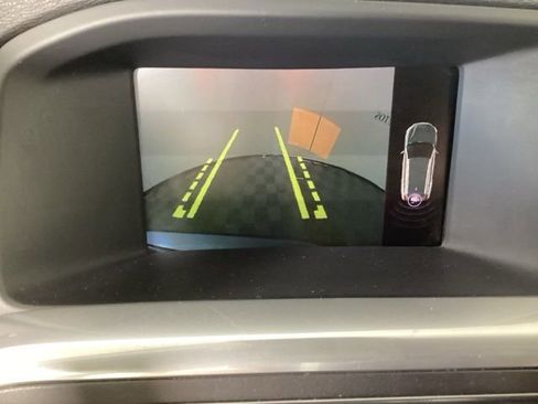 Used 2018 Volvo V60 T5 Dynamic image 24