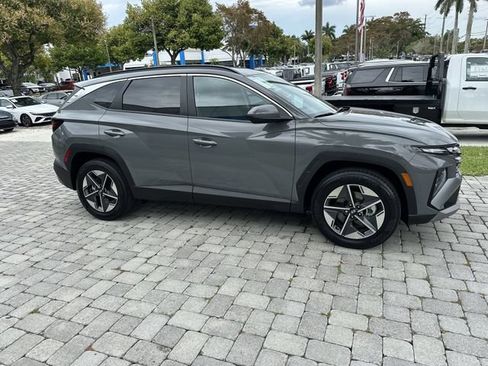 Used 2025 Hyundai Tucson SEL FWD image 15