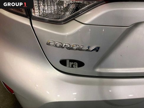 Used 2025 Toyota Corolla LE FWD image 10