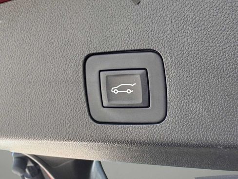 Used 2022 Buick Encore GX Select FWD image 11