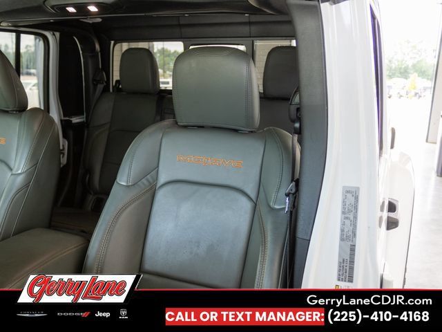 Used 2024 Jeep Gladiator Mojave AWD/4WD image 12
