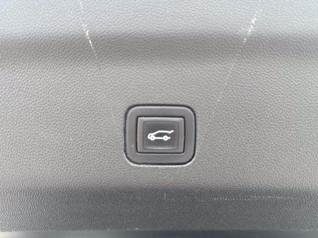 Used 2023 GMC Yukon AT4 w/ AT4 Premium Plus Package AWD/4WD image 42
