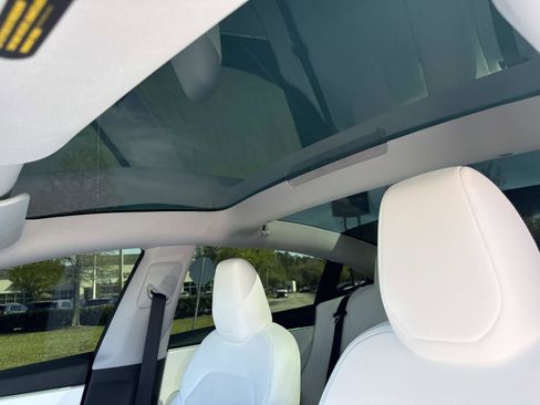 Used 2024 Tesla Model 3 Standard Range image 23