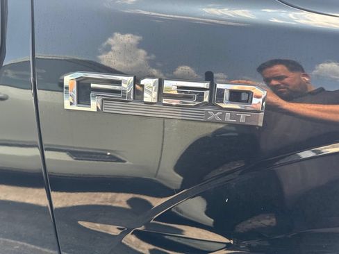 Used 2018 Ford F150 XLT AWD/4WD image 5