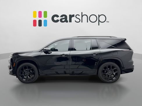 Used 2024 Chevrolet Traverse RS w/ LPO, Floor Liner Package AWD/4WD image 2