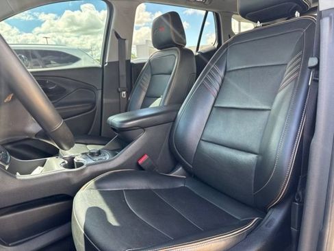 Used 2023 GMC Terrain AT4 w/ Tech Package AWD/4WD image 15