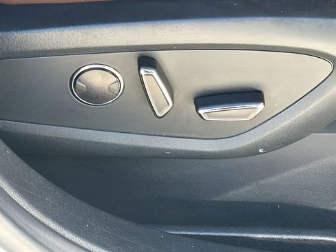 Used 2022 Lincoln Nautilus Reserve image 32