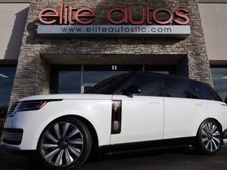 Used 2024 Land Rover Range Rover Long Wheelbase SE image 1