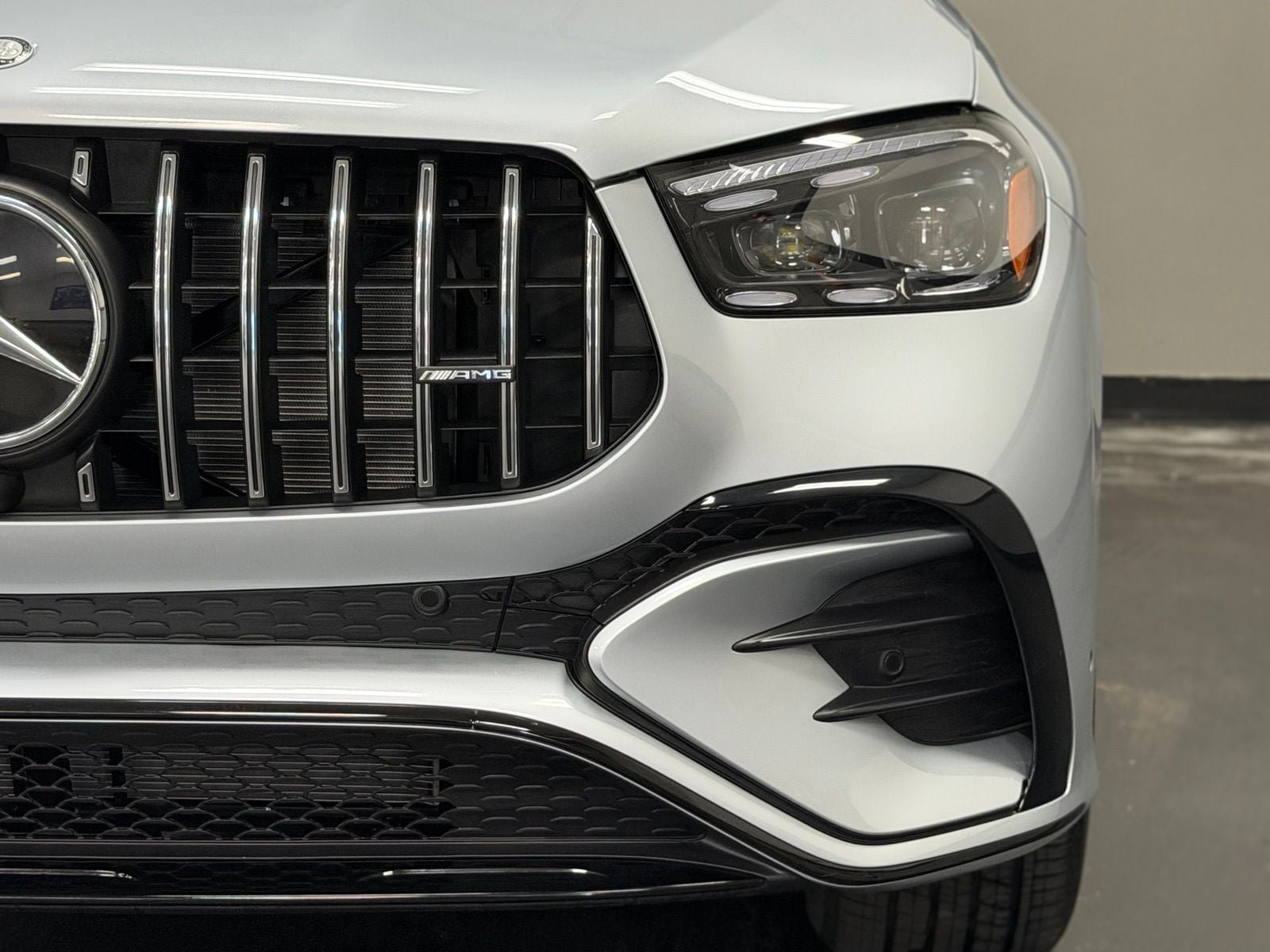 New 2026 Mercedes-Benz GLE 53 AMG 4MATIC Coupe image 8