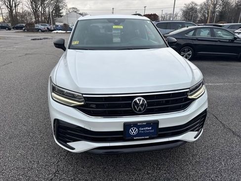 Certified 2023 Volkswagen Tiguan SE R-Line image 2