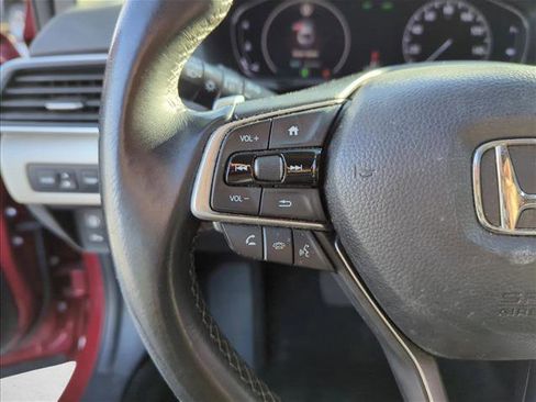 Used 2018 Honda Accord Touring image 17