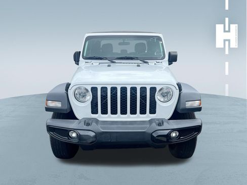 Used 2023 Jeep Gladiator Sport w/ Trailer Tow Package AWD/4WD image 2